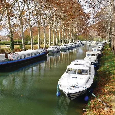 펜션 4 Bedroom In Thezan-les-Beziers