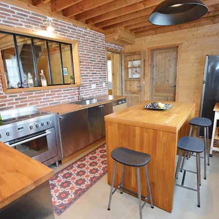 Gorgeous Home In Thezan-Les-Beziers Дом отдыха Thezan-les-Beziers